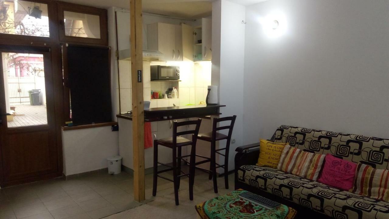 Center Walking Apartment And Room Bucareste Exterior foto